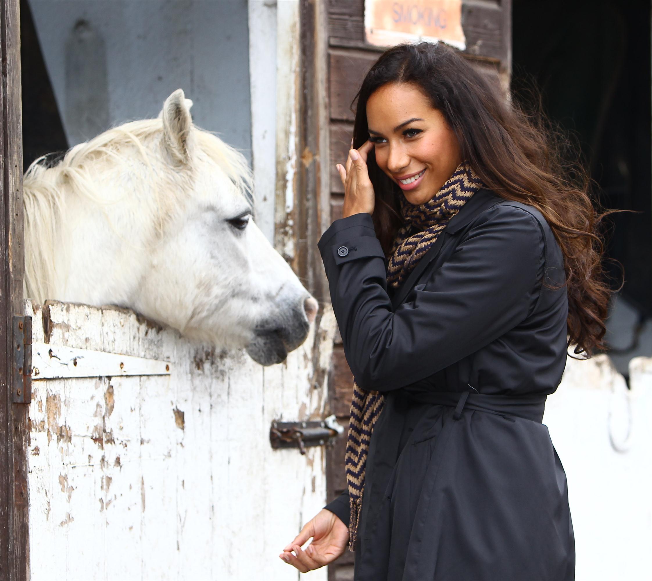 Leona Lewis visits the Hopefield Animal Sanctuary - Photos | Picture 98764